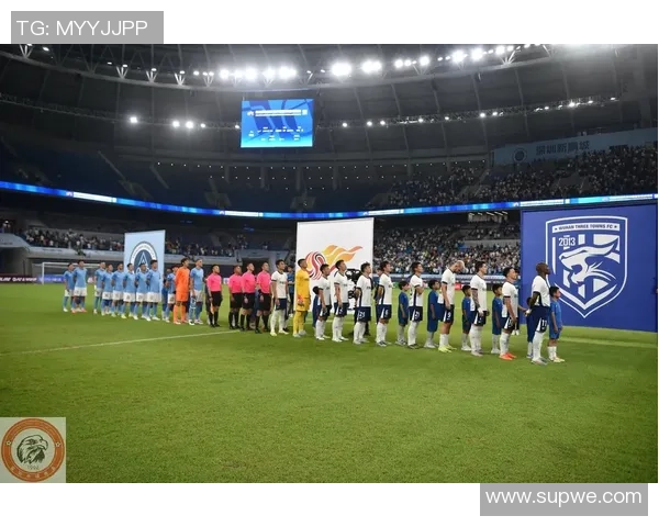 如何用生动的语言形容足球球星的技艺与魅力展现