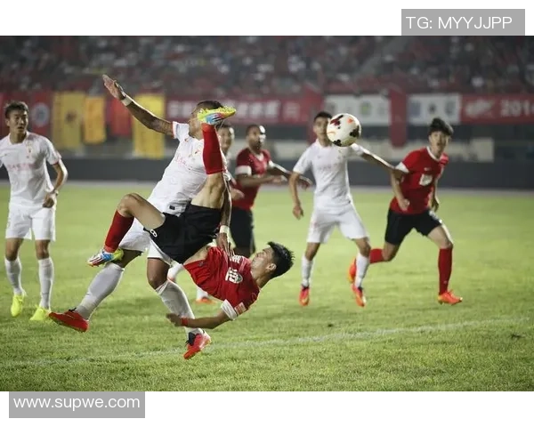 球技精湛足球听话胜过人心堪称绿茵场上绝世天才